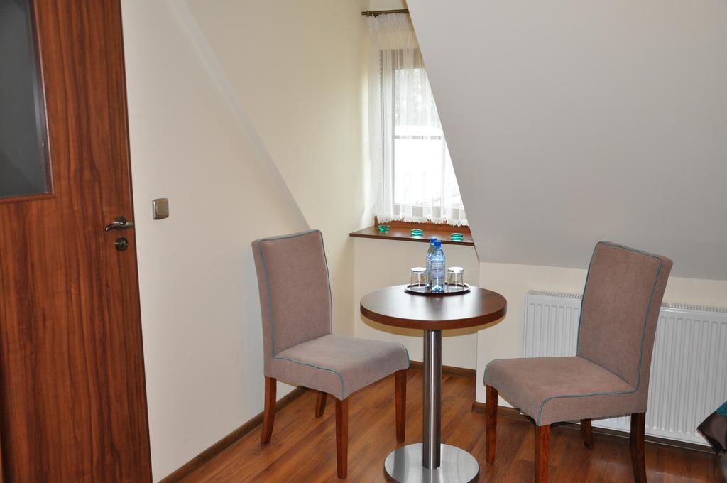 Palac Parkowy W Parnowie Hotel Kołobrzeg Værelse billede