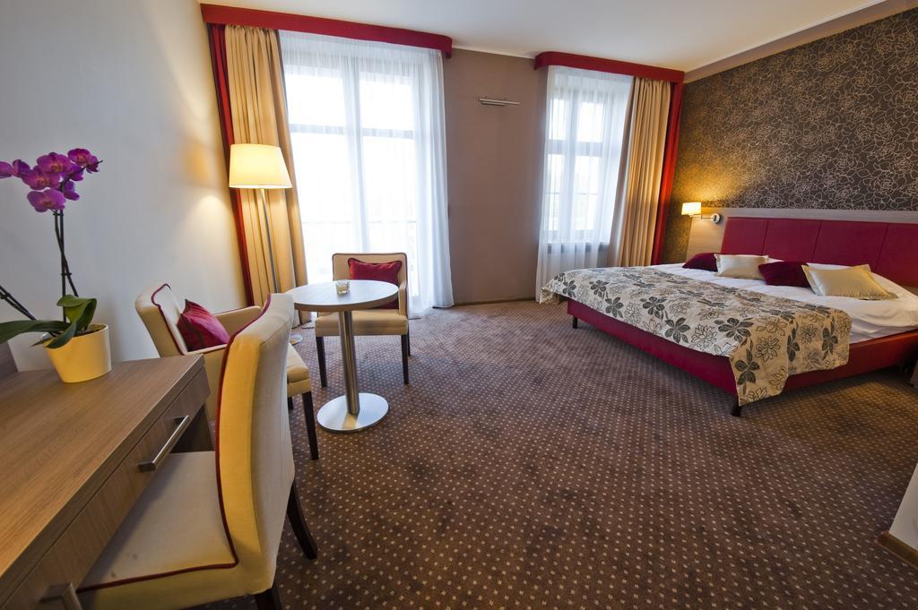 Palac Parkowy W Parnowie Hotel Kołobrzeg Værelse billede